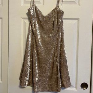 NEVER WORN - Champagne Velvet Charlotte Russe Mini Dress